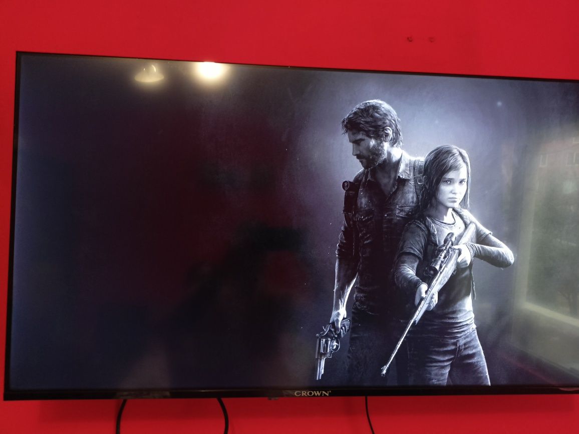 Sony playstation 4 на 1 tb пълен комплект плюс 3 игри