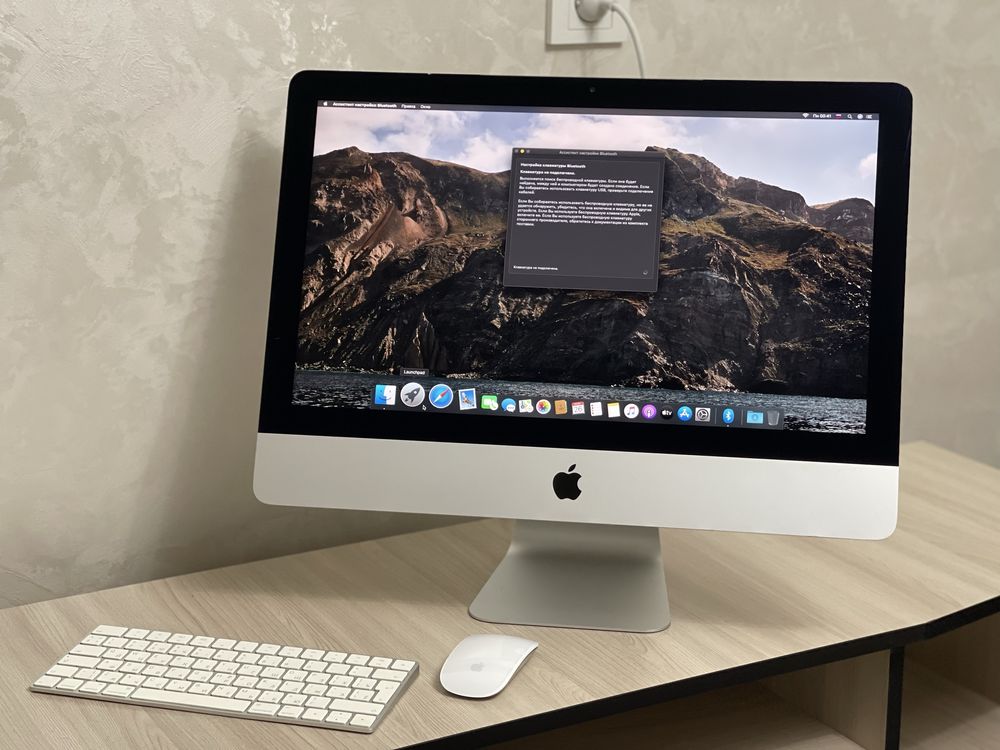 Aplle iMac 21,5 / SSD:256Gb/ Аймак работает Шикарно