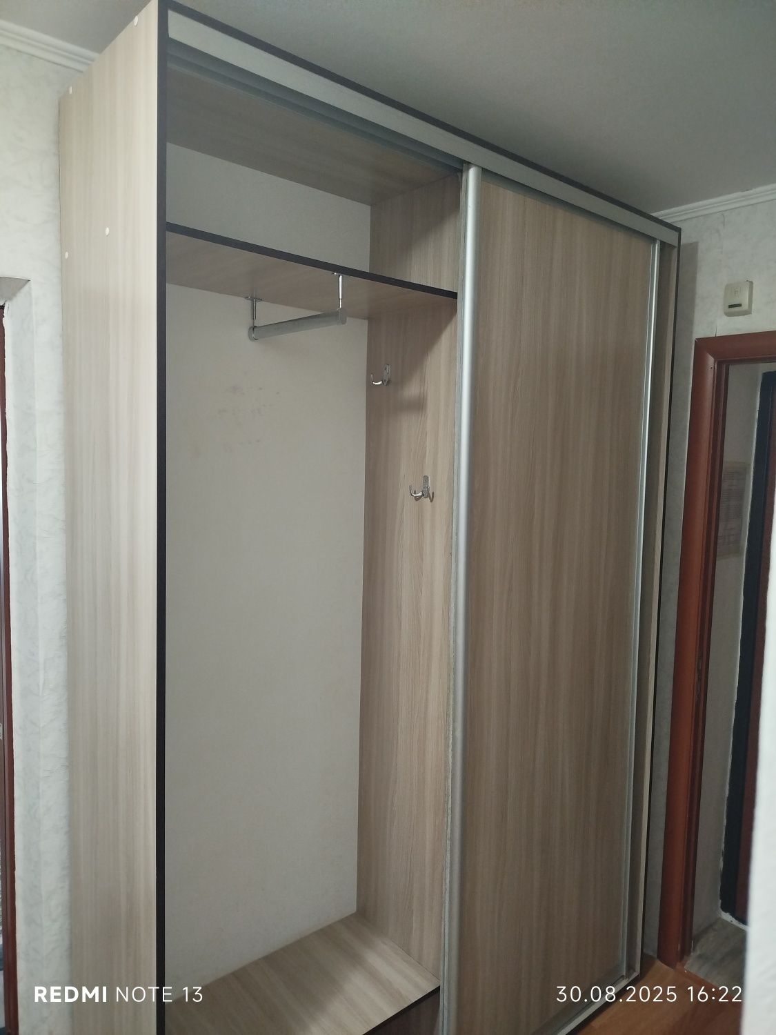 Шкаф купе двух дверный