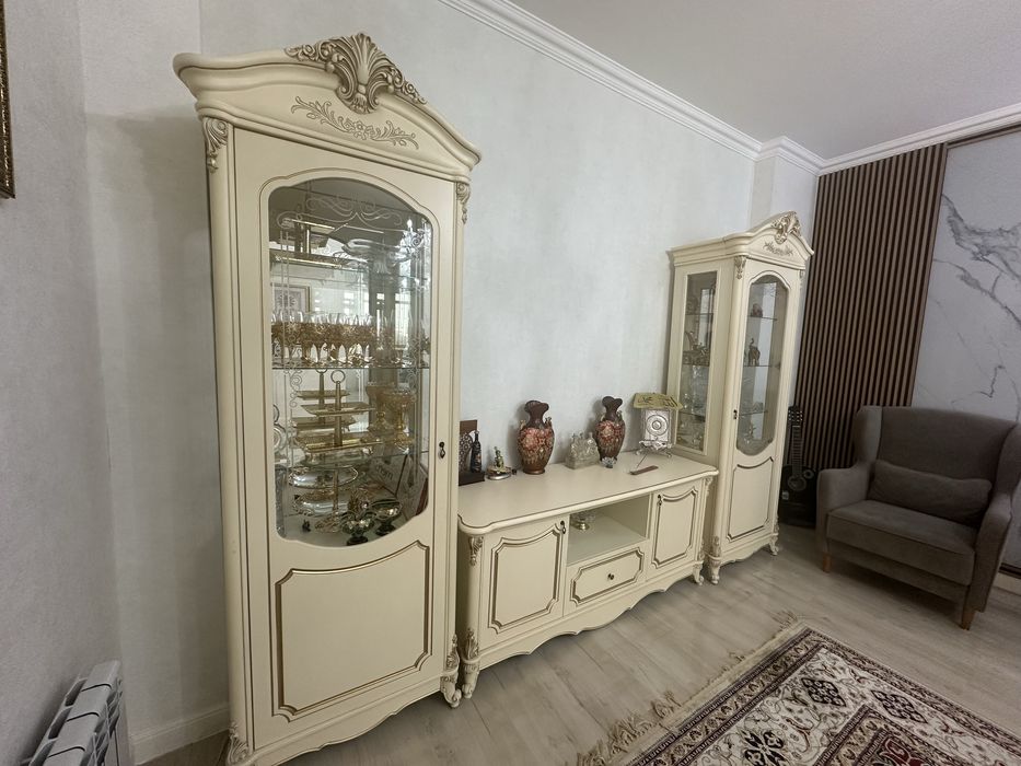 Мебель для гостиной, стенка