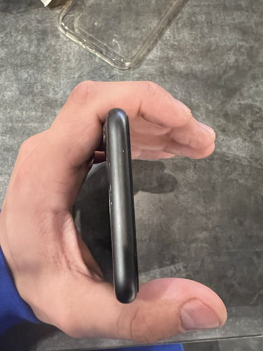 Iphone 11 128gb negru