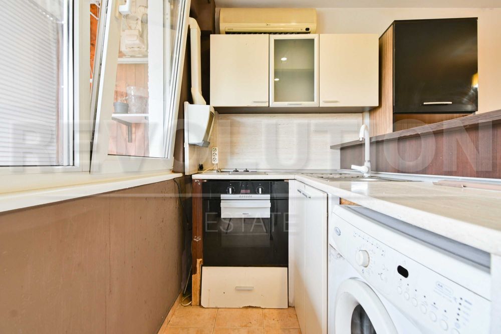 Продава се Двустаен апартамент в София, Надежда 1 - 42 кв.м за 2691 €/кв.м - Снимка #2