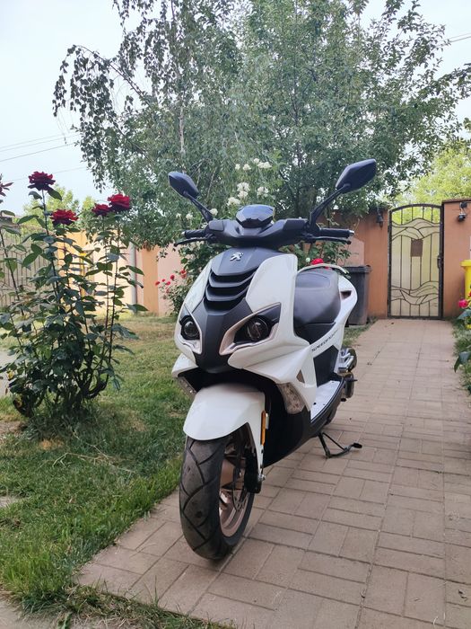 Vând scooter Peugeot Speedfight 4. 2T