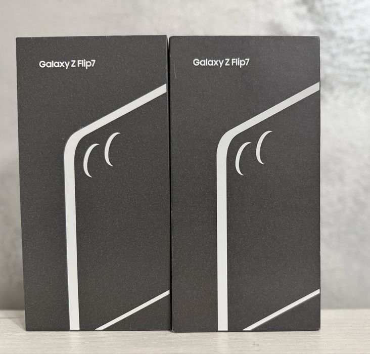 Samsung Z flip 7 Pret 3600 lei