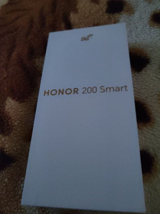 Telefoane noi honor 200