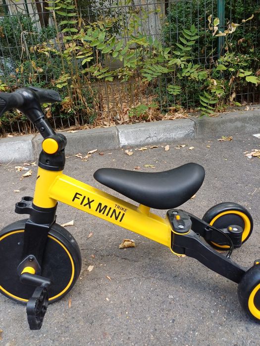 Bicicleta de echilibru Trike Fix Mini 3in1 galbena