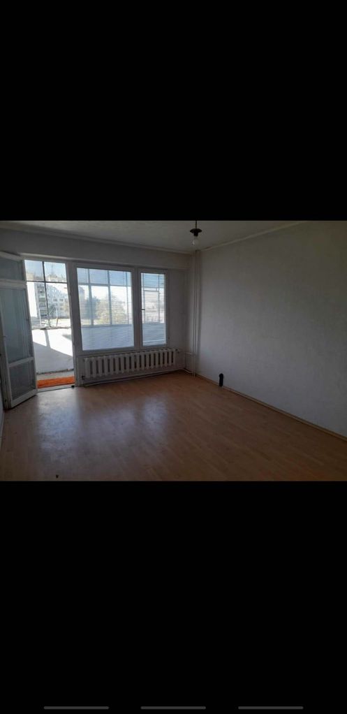 Продава се Тристаен апартамент в Разград, Орел - 87 кв.м за 557 €/кв.м - Снимка #11