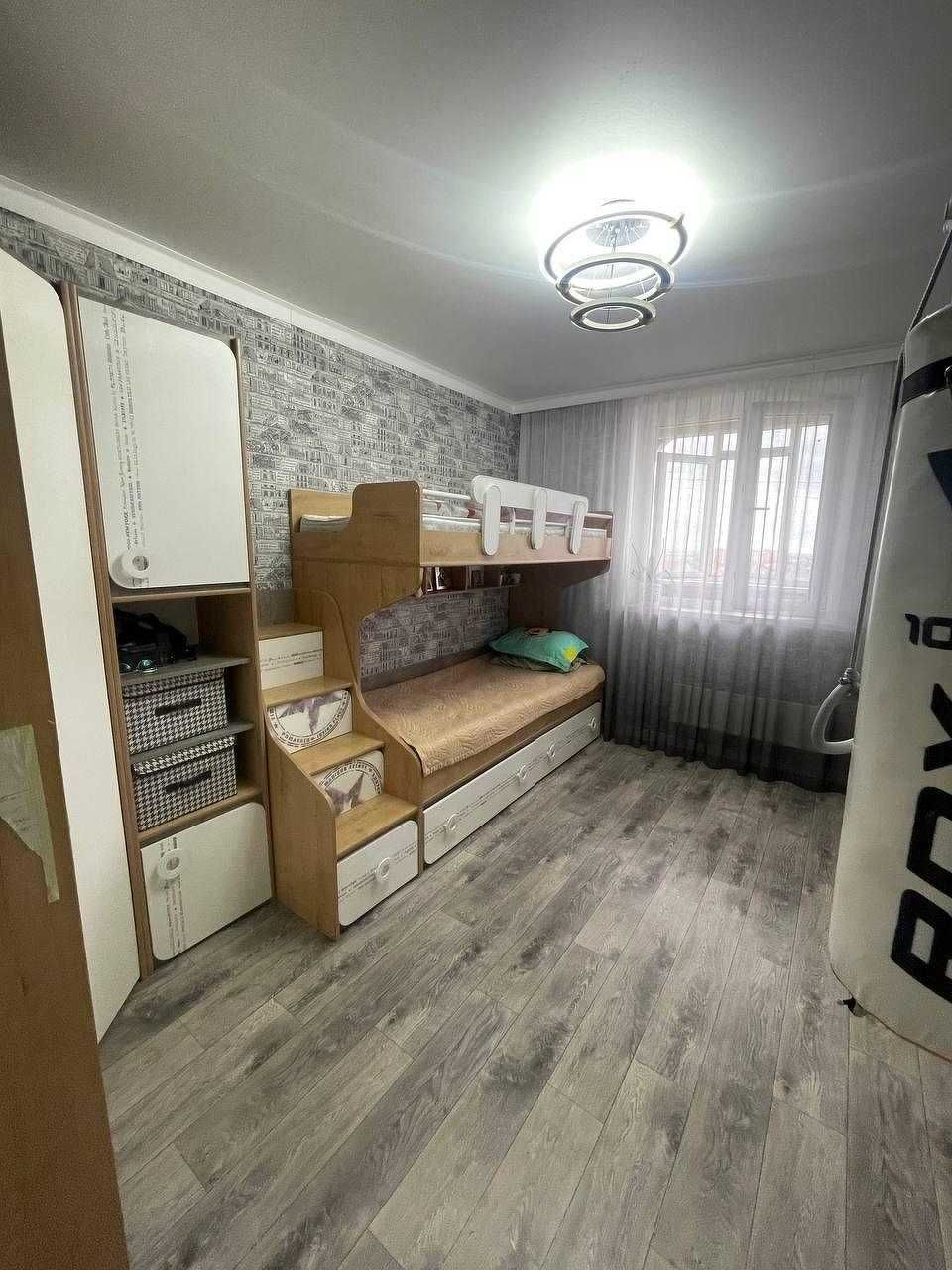 Продам 2х-ком квартиру в 7 микрорайоне