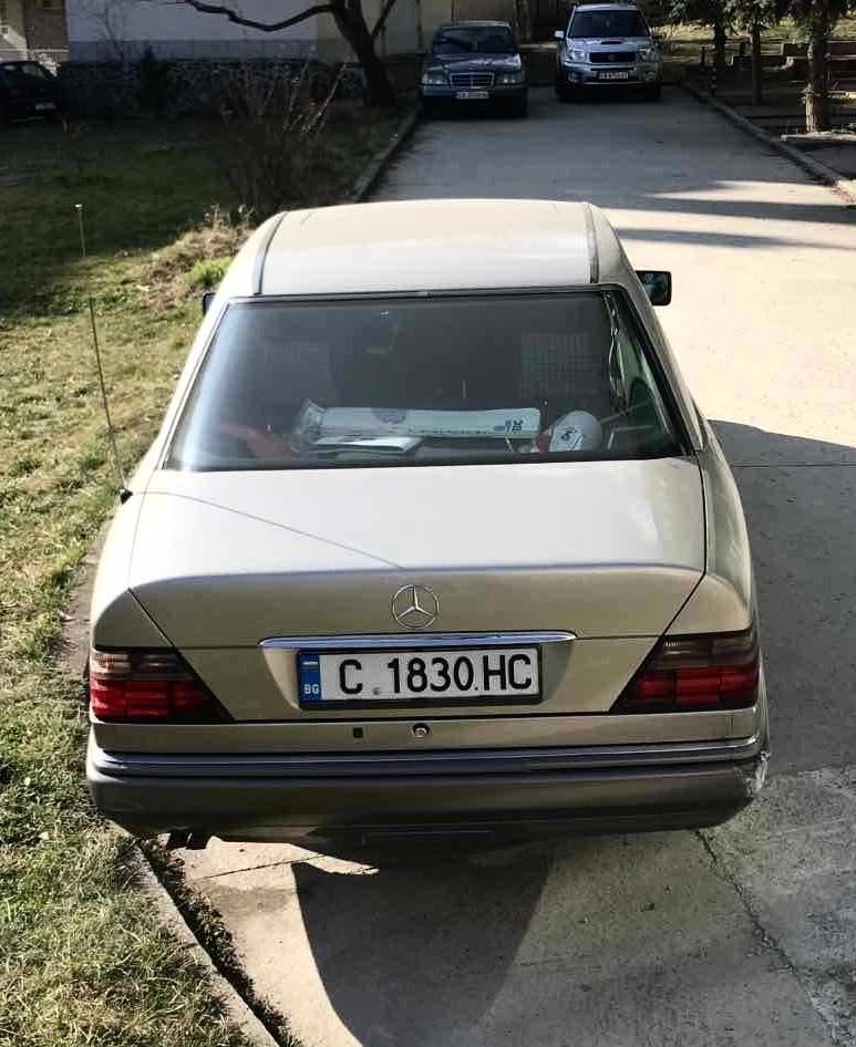 Mercedes-Benz E 300 Diesel. Произв. 08/1995 год. Закупен от Германия