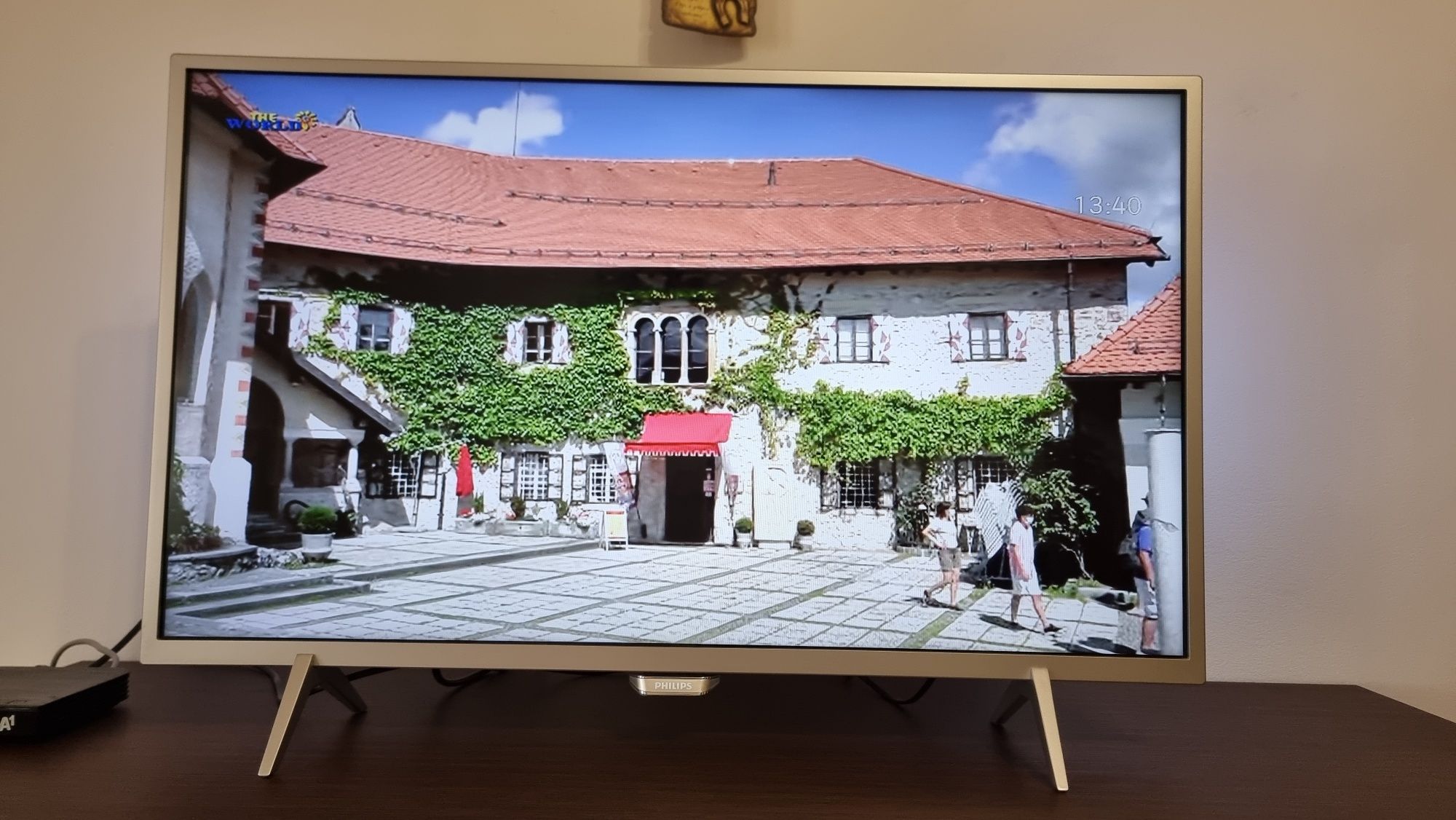 Смарт телевизор Philips 32PFS 6402/12