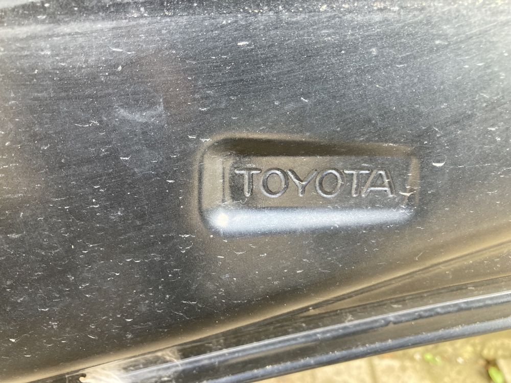 Преден капак за тойота версо/Toyota verso 09-12г