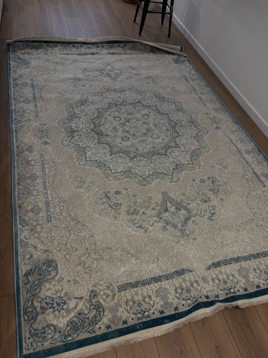 Продам ковер 2х3