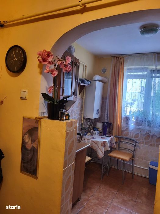 Apart 3 camere,etaj 1