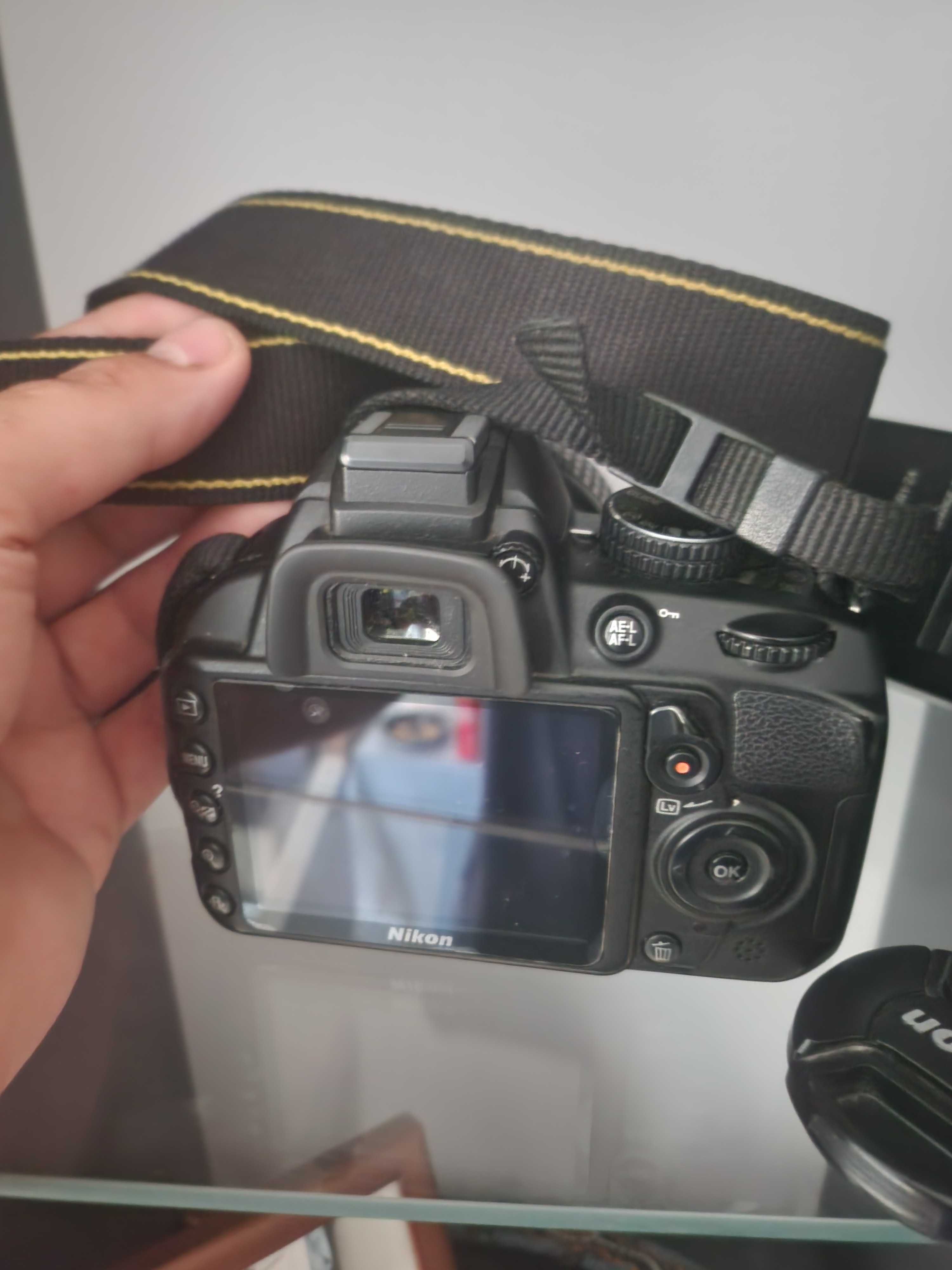 Фотоапарат Nikon D3100