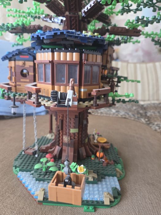 Продам лего дом на дереве в сборе, в отличном состоянии