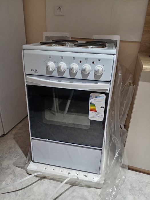 Продам новую не  использованную электрическую плиту за 60 тысяч  теңге