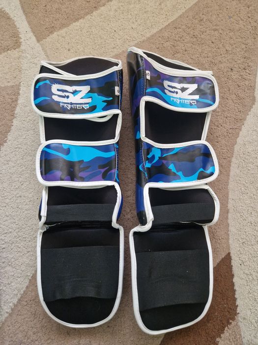 Боксови ръкавици и протектори SZ Fighters