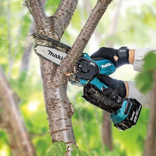 ПРОМОЦИЯ!Акумулаторен верижен трион DUC150Z Makita