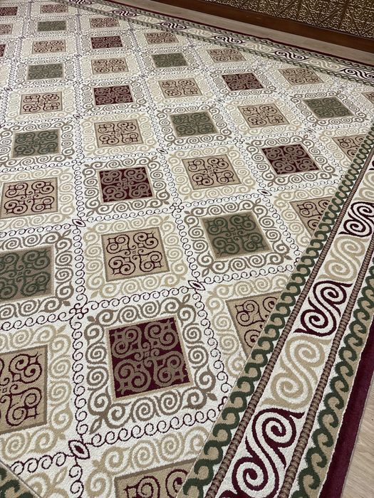 Ковер для дома 4 * 6  б/у