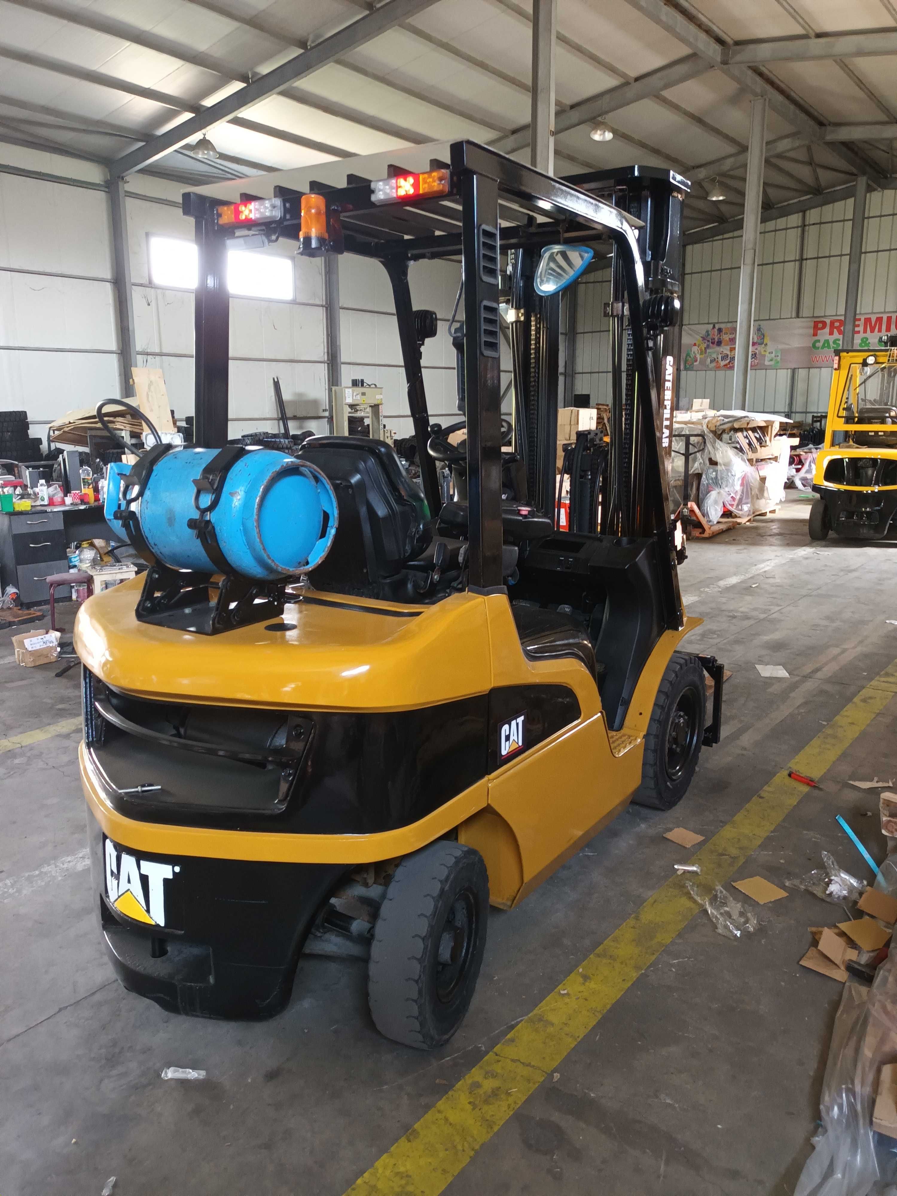 motostivuitor 2.5 tone an bun 2017 Caterpillar triplex