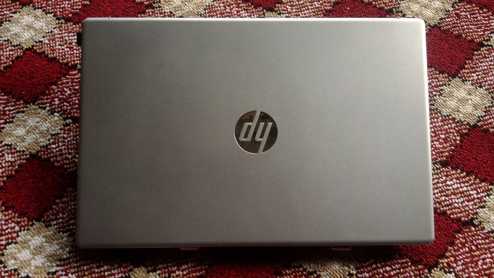 HP Laptop CORE I5 512gb/16