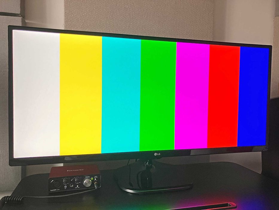 34" Ultra Wide 21:9 IPS Монитор LG - модел 34UM58-P