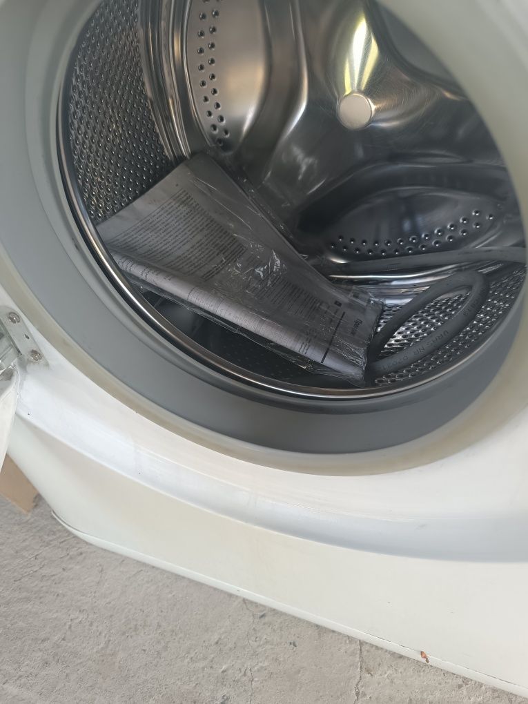 Пералня Hotpoint Ariston ARXL 105
