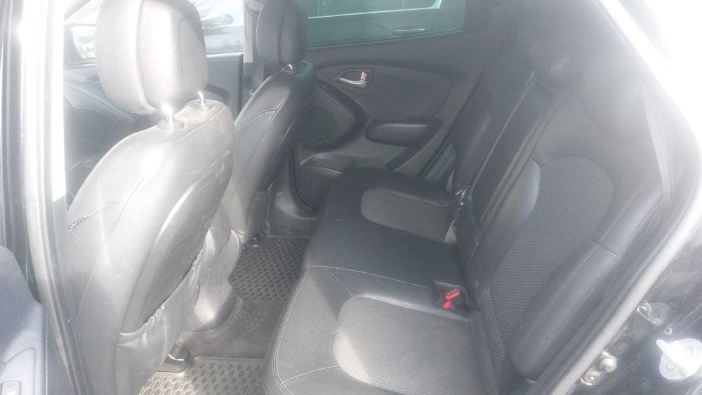 Vând Hyundai IX35