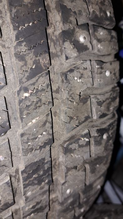 Продам зимние шины