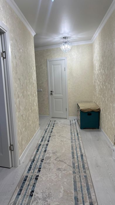 Продам квартиру 3-4комнатная 90кв. м