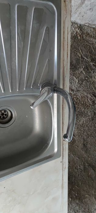 Кухненска мивка с батерия