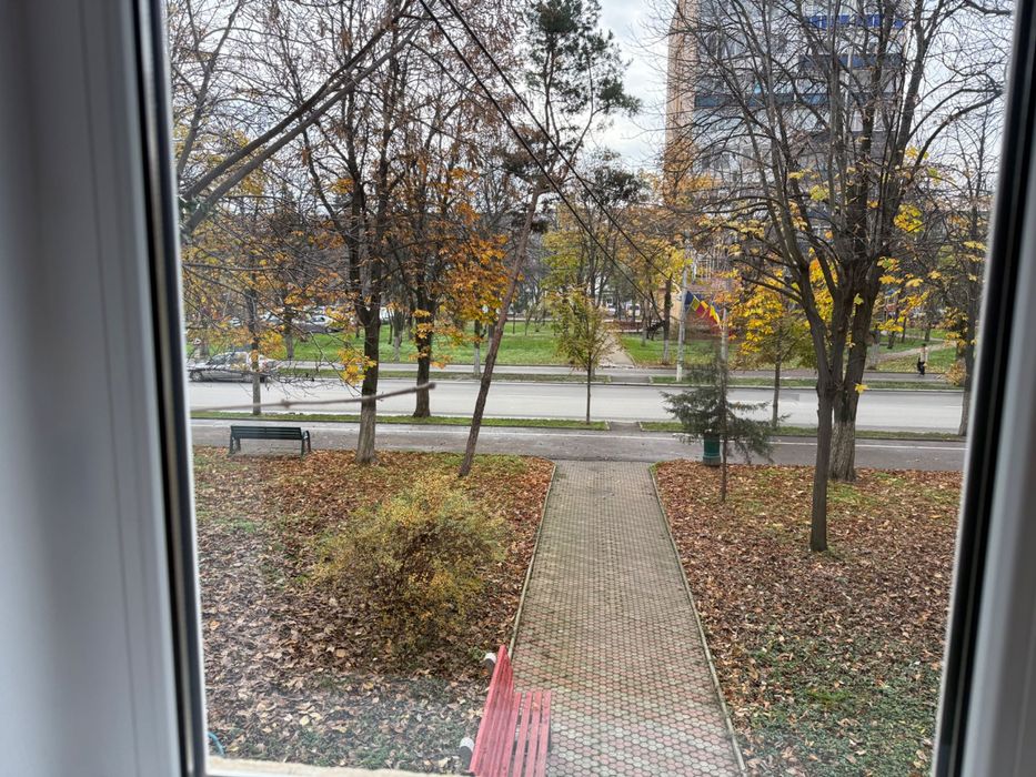 Închiriez apartament 3 camere N Bălcescu