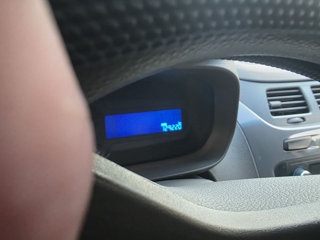 Chevrolet Cobalt sotiladi
