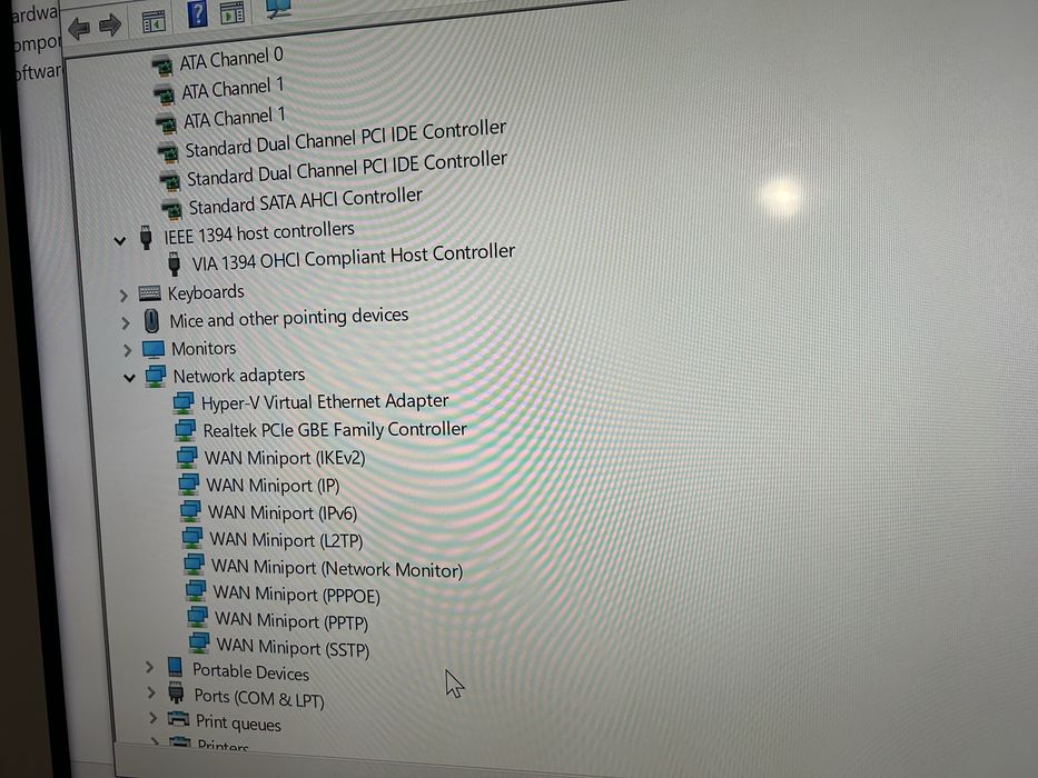 Компютър i7 3.40 ghz 4 ядрен.ssd,16 ram.2gb video .