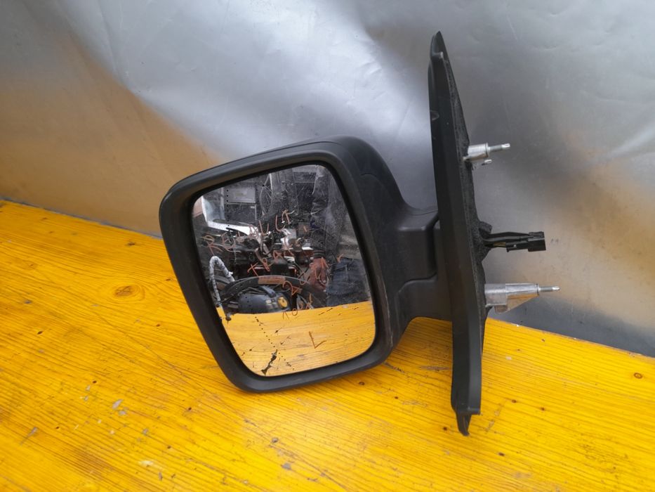 Огледало рено  Tрафик виваро Opel vivaro Renault Trafic 2021г