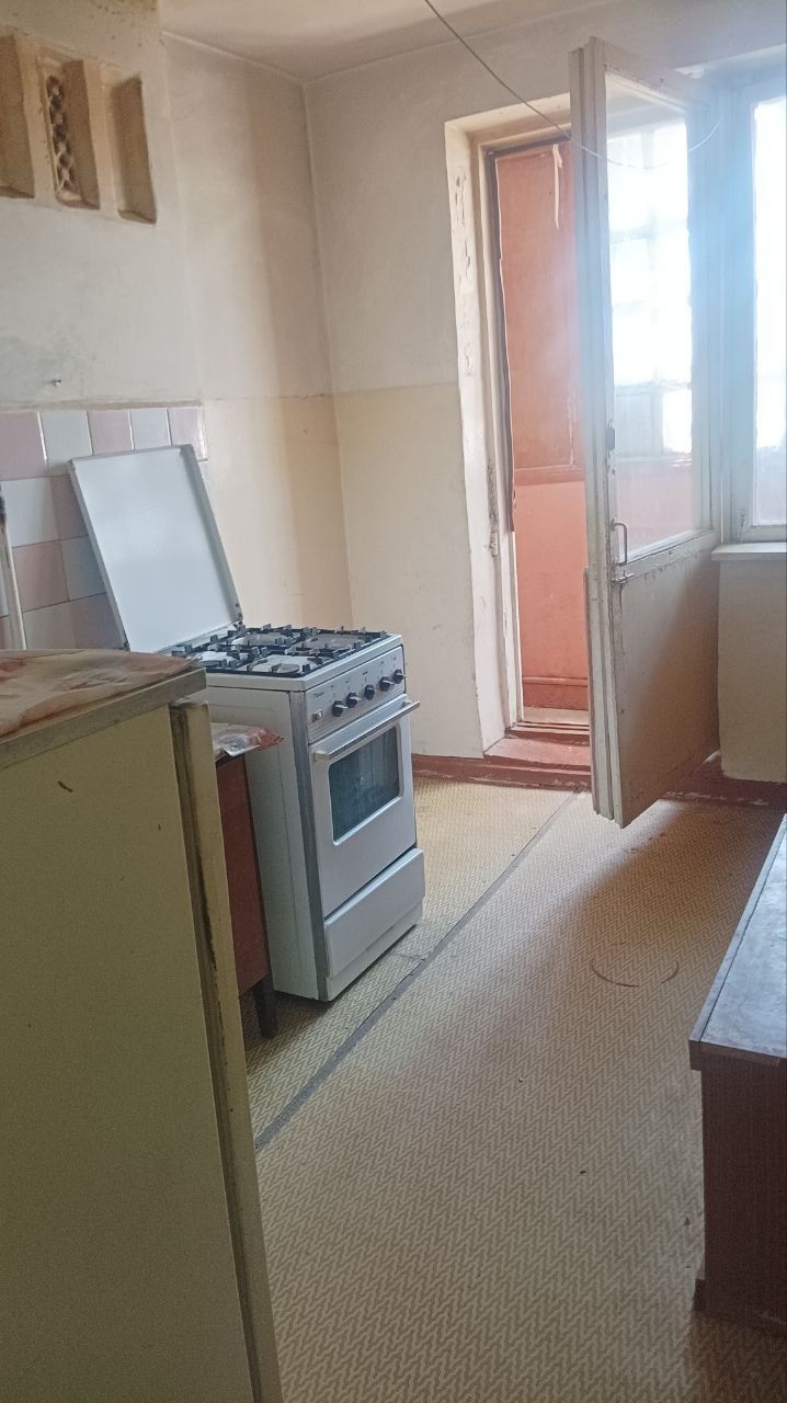 Согдиана 2 хона 2 этаж ижарага берилади