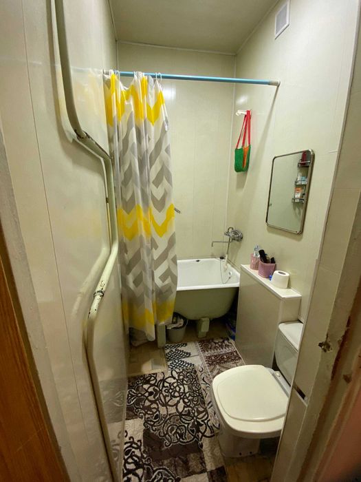 Сотилади — Юнусобод 4, 1 хона