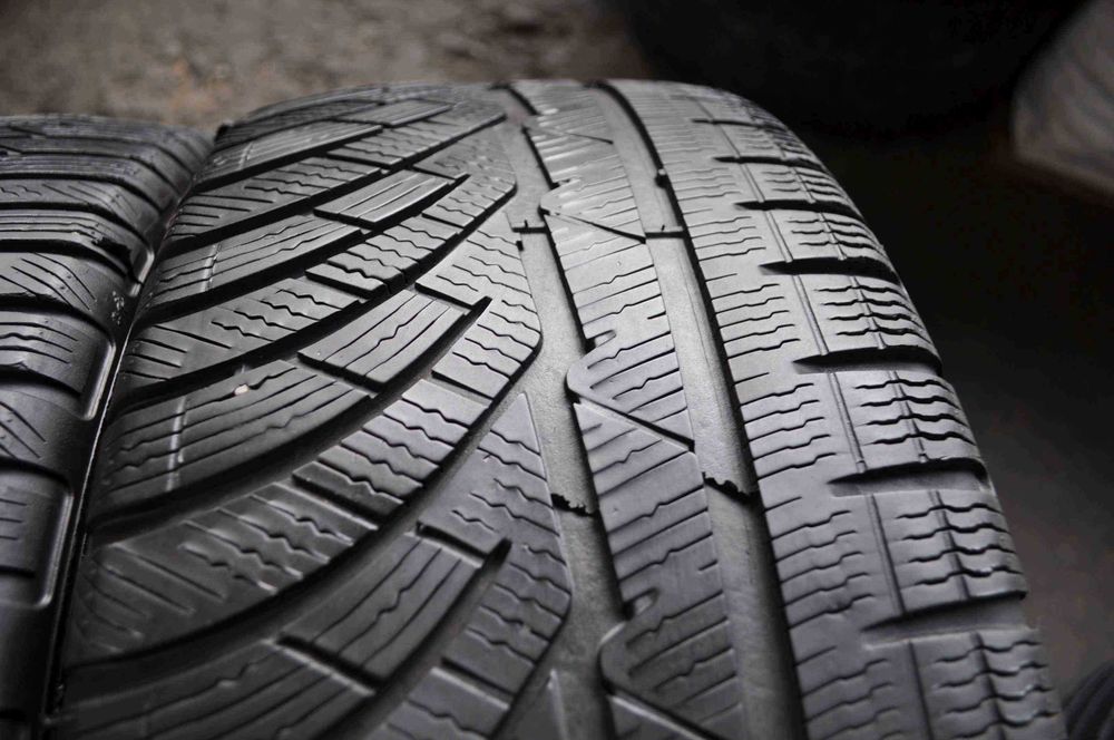 SET 4 Anvelope Iarna 225/40 R18 MICHELIN Pilot Alpin PA4 92V