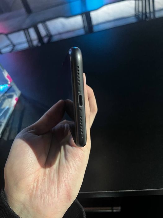 iphone 11 64 gb фейс работает