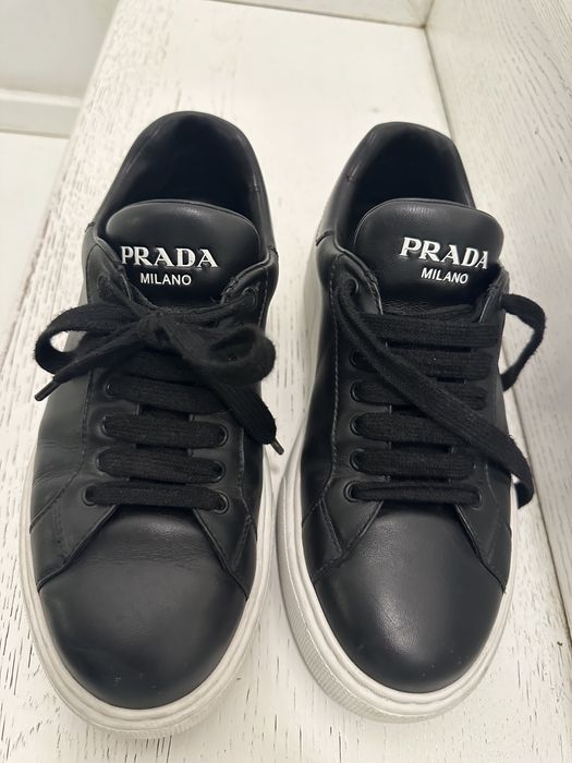 Sneaker Prada negru marimea 41.5
