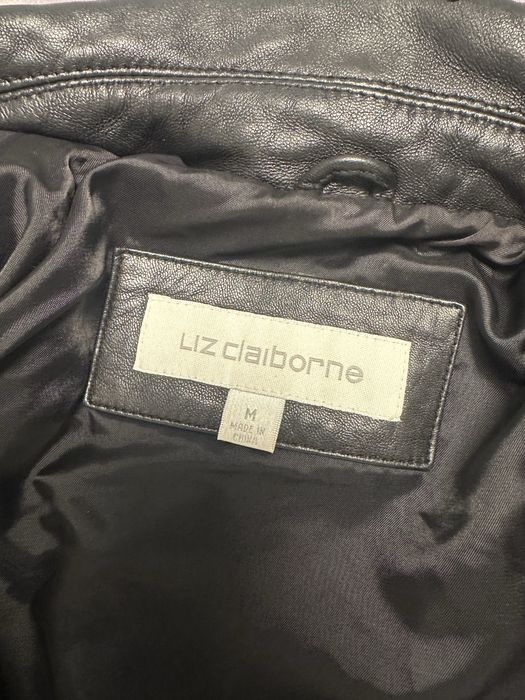 Haina de piele noua Elvetia