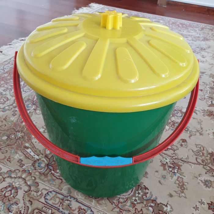 Ведро для пищевых продуктов. Тазик