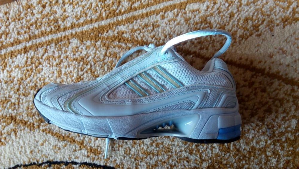 Adidași Adidas culoare albastru deschis mărimea 37