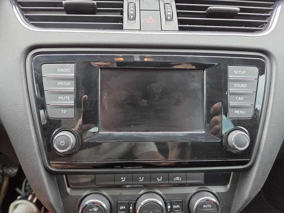 Navigatie originala Skoda Octavia 3