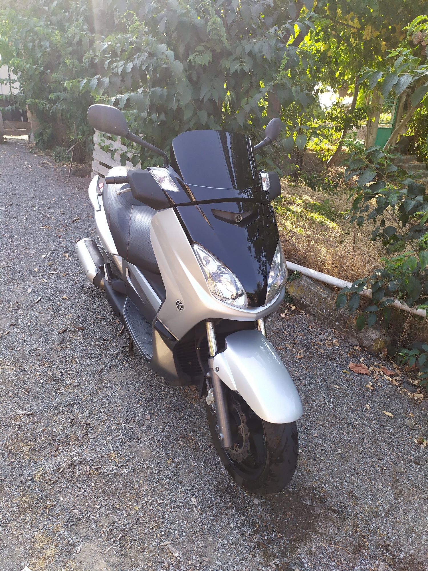 Скутер Yamaha x-max  ny250r