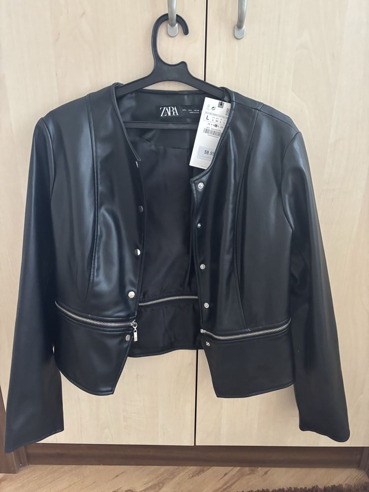 Дамско аке на Zara
