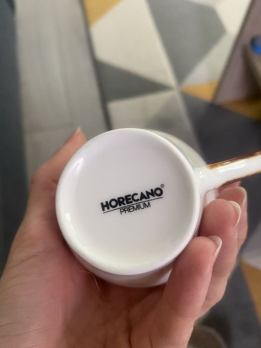 Комплект порцеланови чашка и чинийка