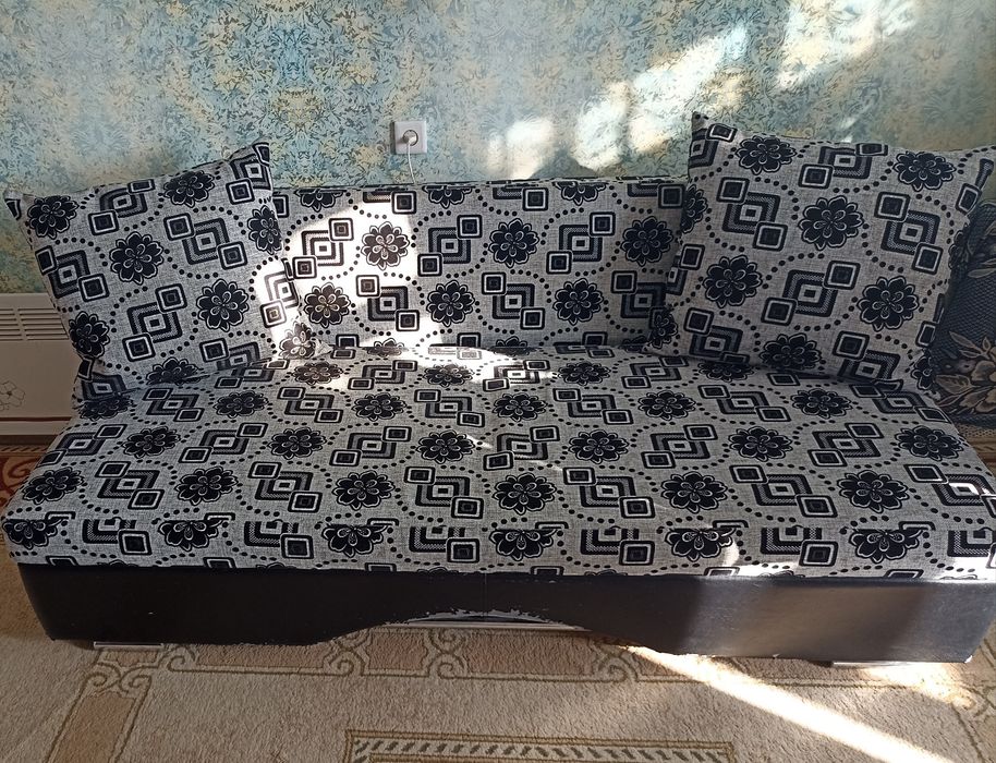 Продам диван  тахту