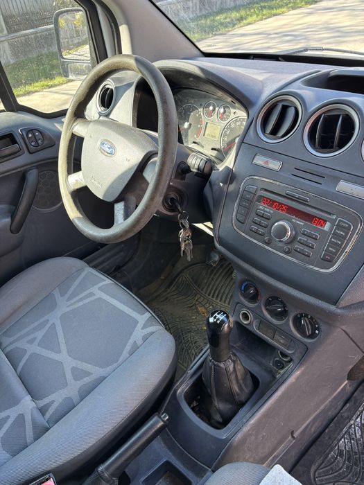 Vând Ford Transit Connect