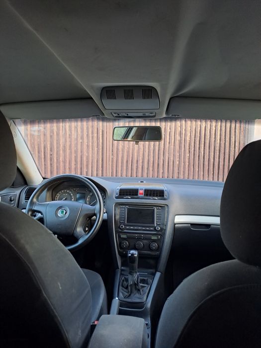 Vând Skoda Octavia 2